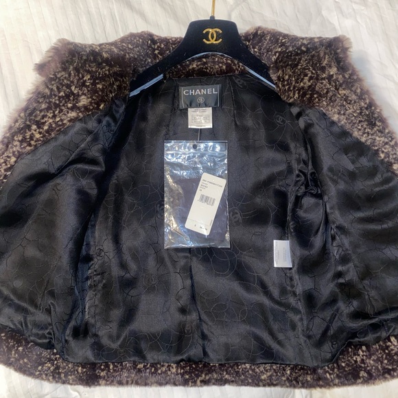 CHANEL 100% Rabbit Fur vintage Cropped Jacket - Picture 3 of 10